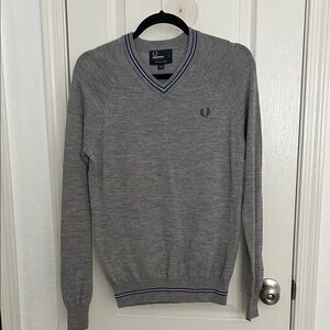 Fred Perry Classic Gray V-Neck Sweater